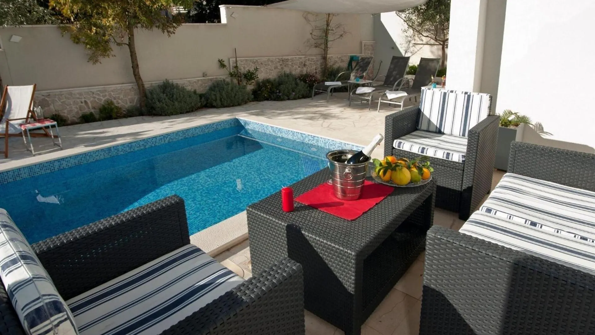 Holiday Home Ingrid - Four Bedroom Holiday Home With Pool Trogir Croatia