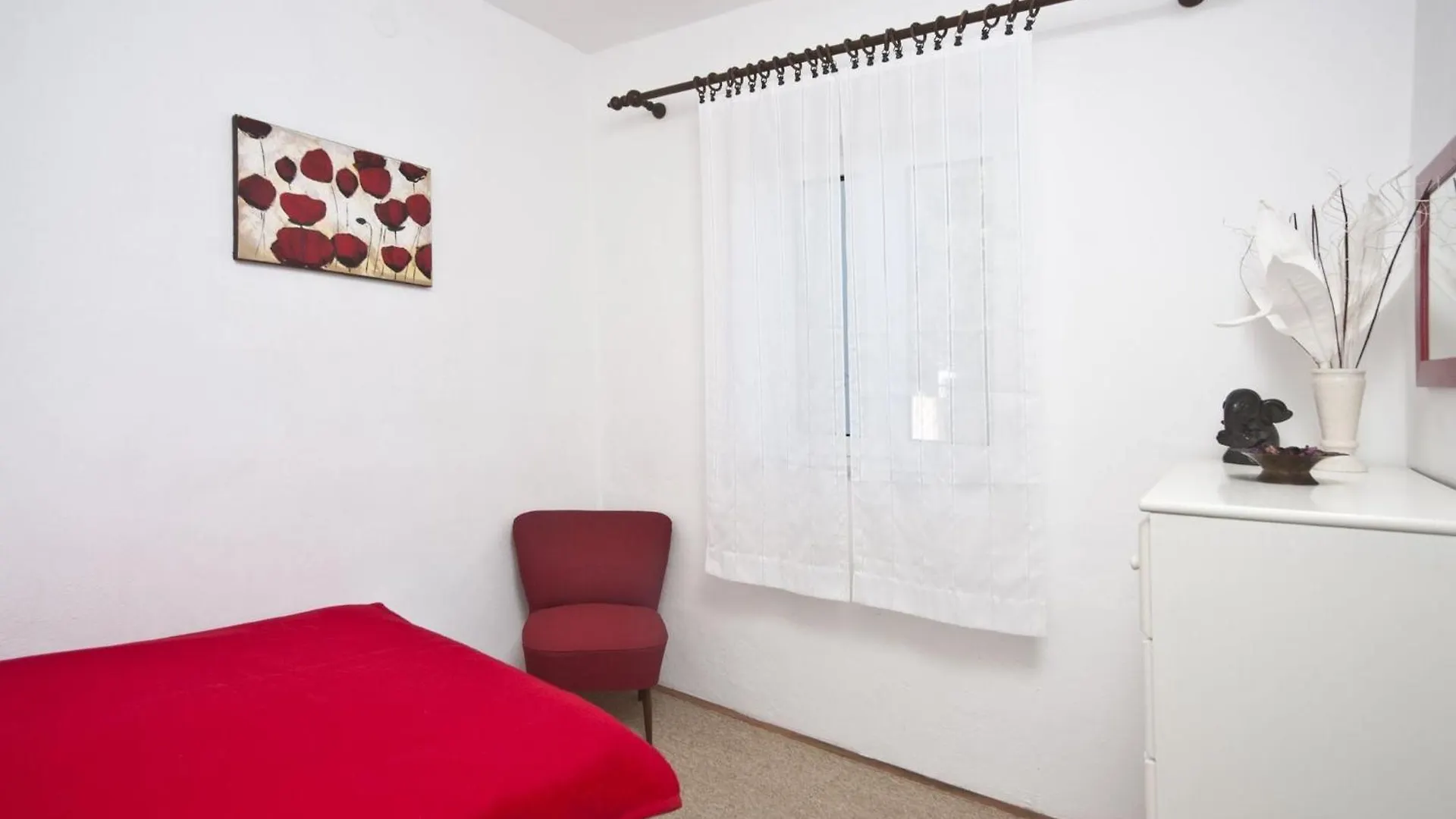Holiday Home Ingrid - Four Bedroom Holiday Home With Pool Trogir Croatia