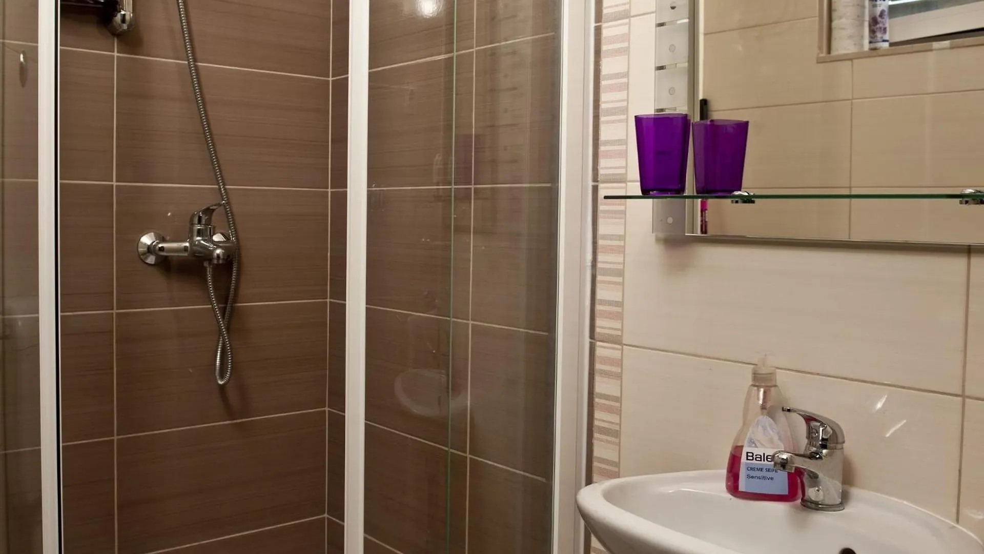 Holiday Home Ingrid - Four Bedroom Holiday Home With Pool Trogir 0*,