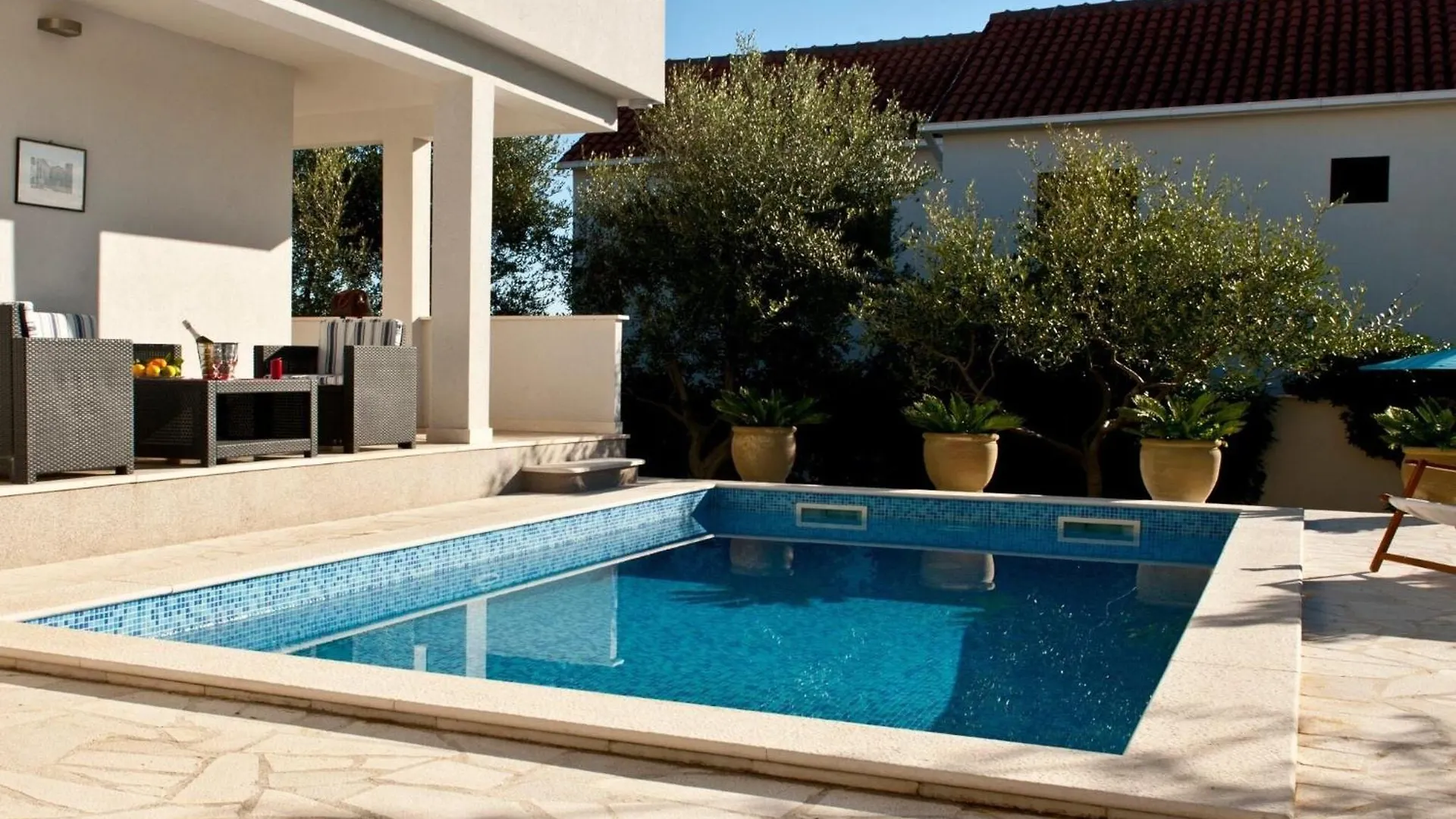 Holiday Home Ingrid - Four Bedroom Holiday Home With Pool Trogir