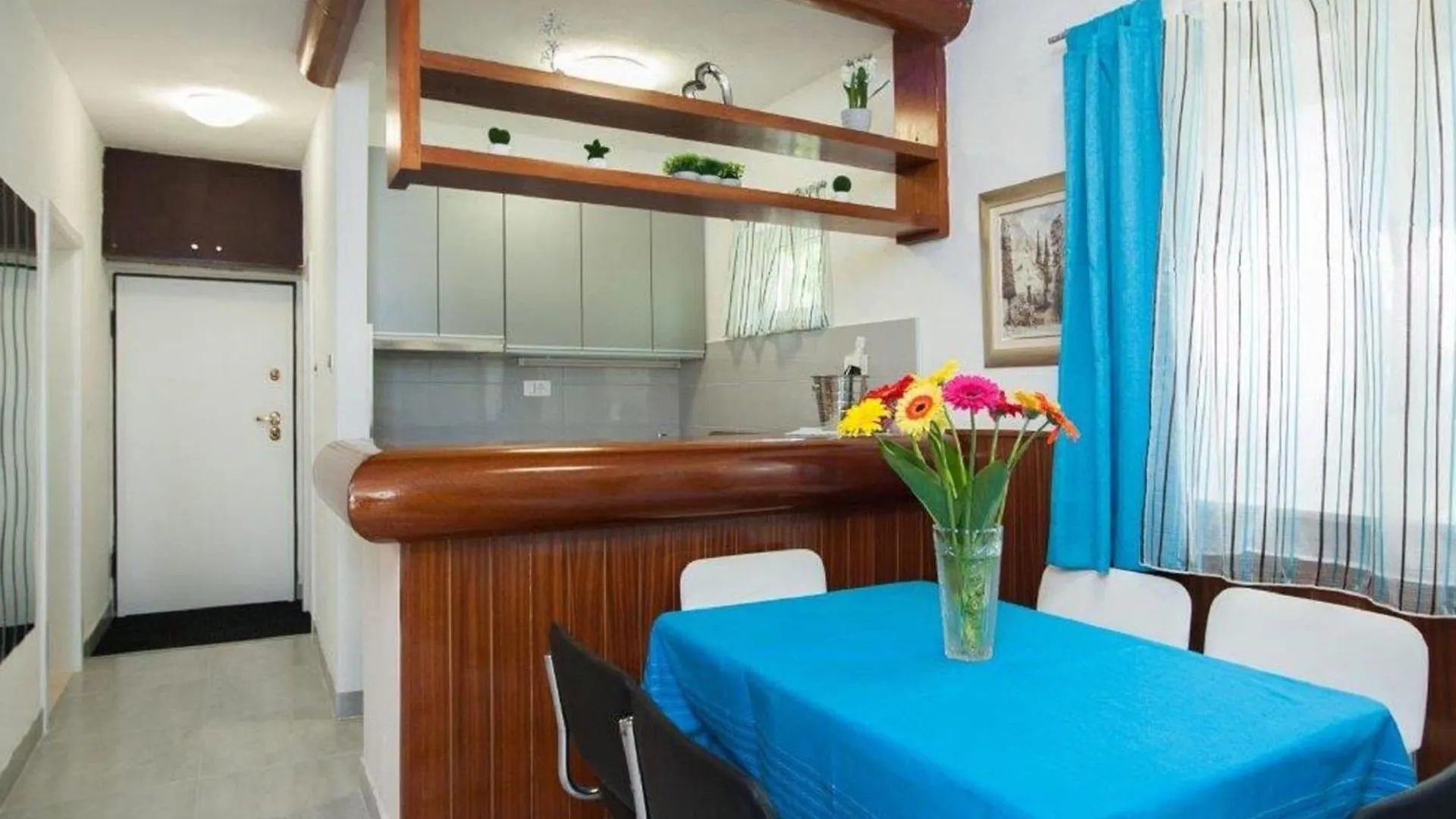 Holiday Home Ingrid - Four Bedroom Holiday Home With Pool Trogir