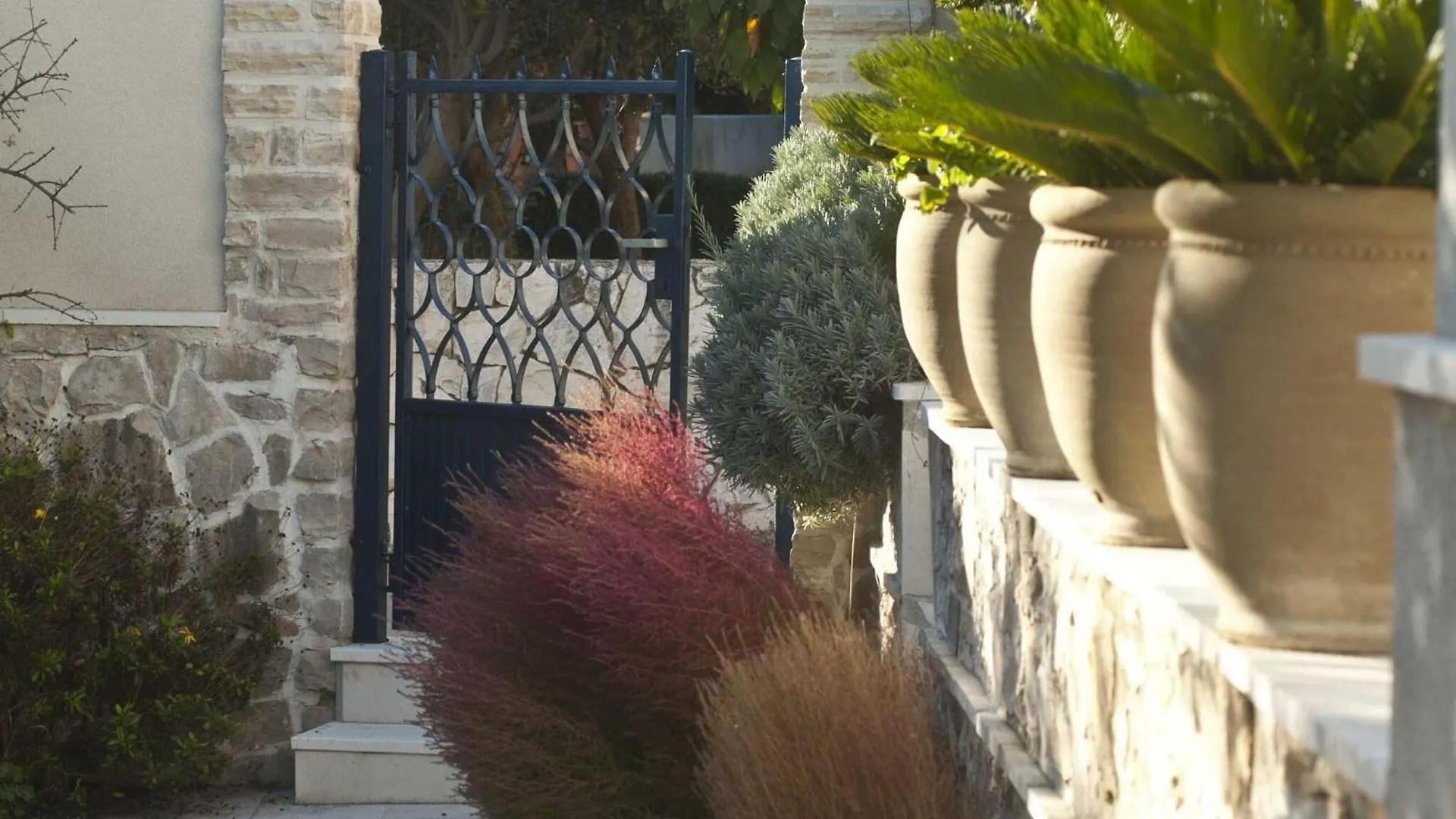 Holiday Home Ingrid - Four Bedroom Holiday Home With Pool Trogir