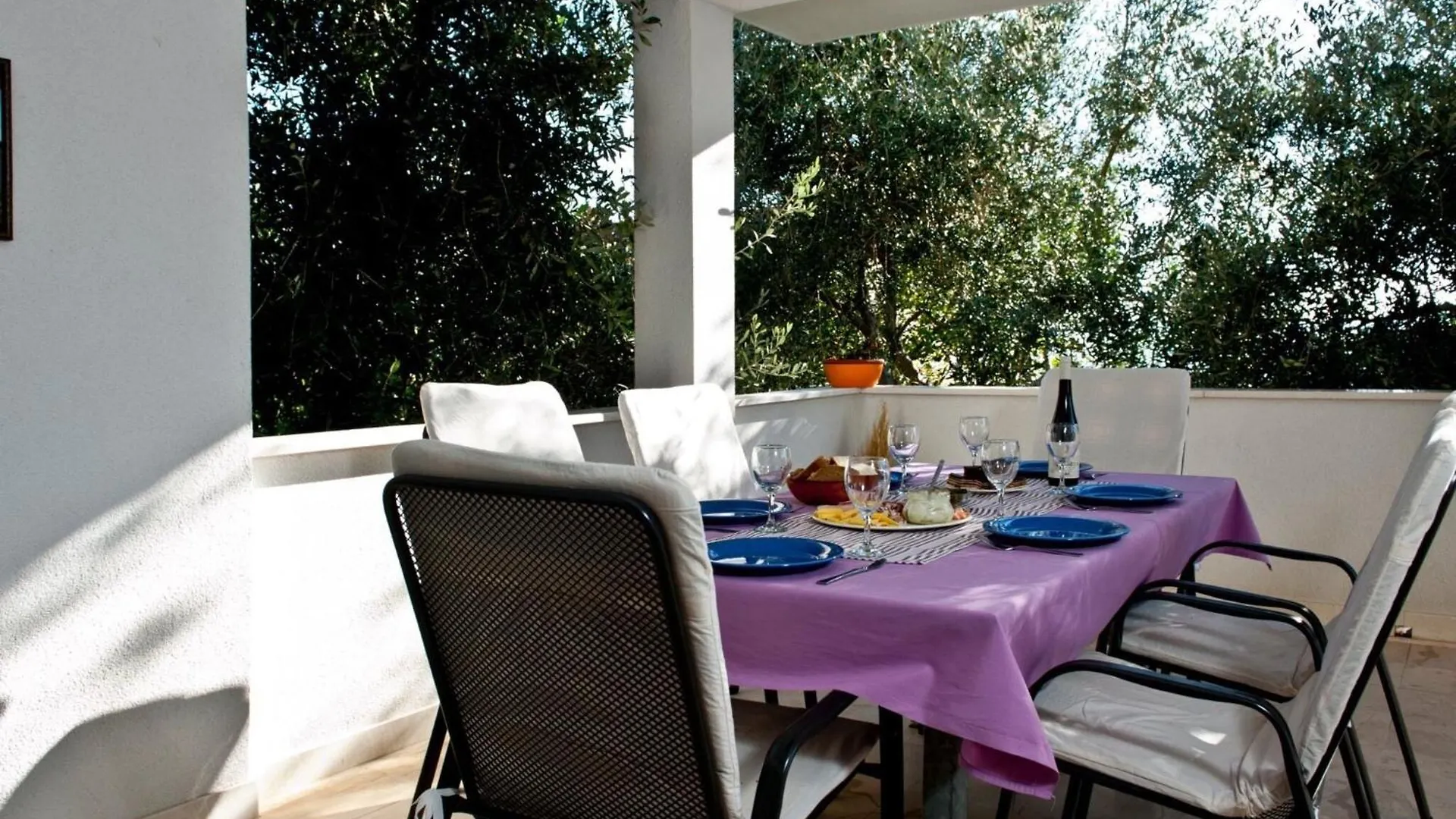 Holiday Home Ingrid - Four Bedroom Holiday Home With Pool Trogir